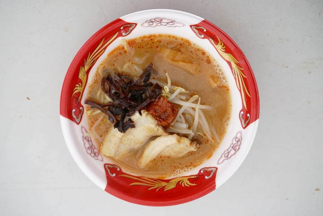 石関友梨さんのインスタグラム写真 - (石関友梨Instagram)「先週、小山の最強ラーメン祭に行って来たよ！ #若武者 #龍介 #千茶屋 #弥七 #照の坊 #癒庵 #神豚 #宮本 #焔 #栃木グルメ 栃木ラーメン #小山ランチ」4月2日 10時53分 - yurimorico
