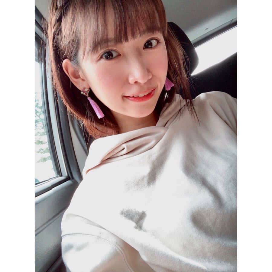 竹田愛さんのインスタグラム写真 - (竹田愛Instagram)「ピアスがみんなから好評で嬉しい限り♡ #ハンドメイド #ハンドメイドアクセサリー #ハンドメイドピアス #レジン #レジンアクセサリー #レジン作品 #押し花 #押し花アクセサリー  #ドライフラワー #ドライフラワーレジン #お花のアクセサリー  #お花のある生活 #handmade #handmadeaccessory #handmadepiace  #flower」4月2日 11時11分 - megchun63