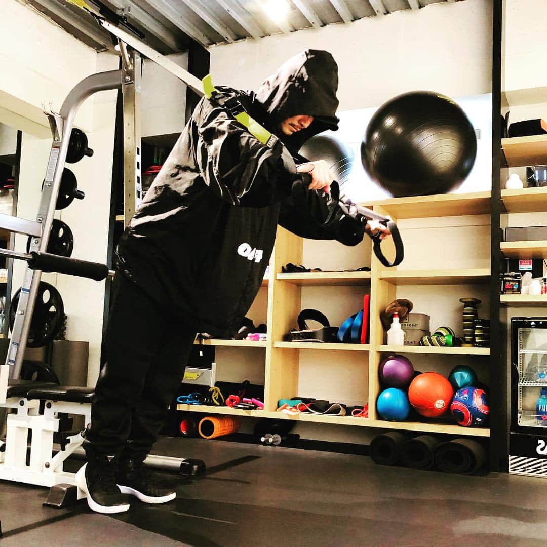 MAKIDAIさんのインスタグラム写真 - (MAKIDAIInstagram)「#pcp #likeaskijump @yoshida_pcp  今日もありがとうございました😊✨」4月2日 11時23分 - exile_makidai_pkcz