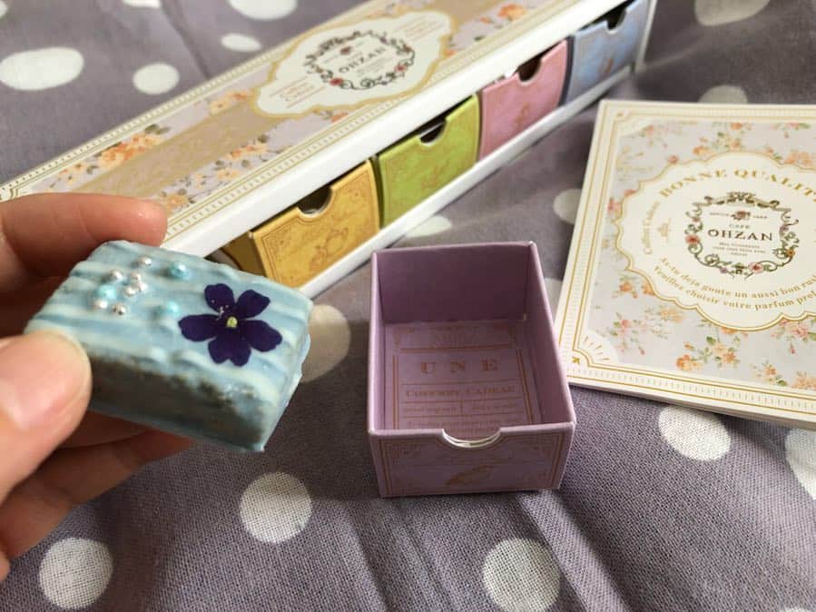 土井コマキのインスタグラム：「怖いほど可愛いお菓子。なにこれ！」