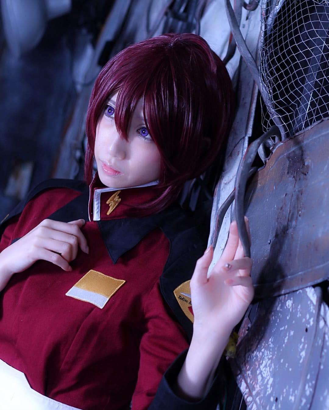 夏日凜子のインスタグラム：「【コスプレ】 ■ガンダムSEED DESTINY ■ルナマリア・ホーク:夏陽 ■Photo:ふじさん  一赤服になるのって、楽じゃないのよ ・  #コスプレ #コスプレイヤー #cosplay #ガンダムSEEDDESTINY #ガンダム #gundam #cosplayer #コスプレ好き  #モデル #model #ルナマリア #ザフト #cooljapan #anime #撮影 #camera #photo」