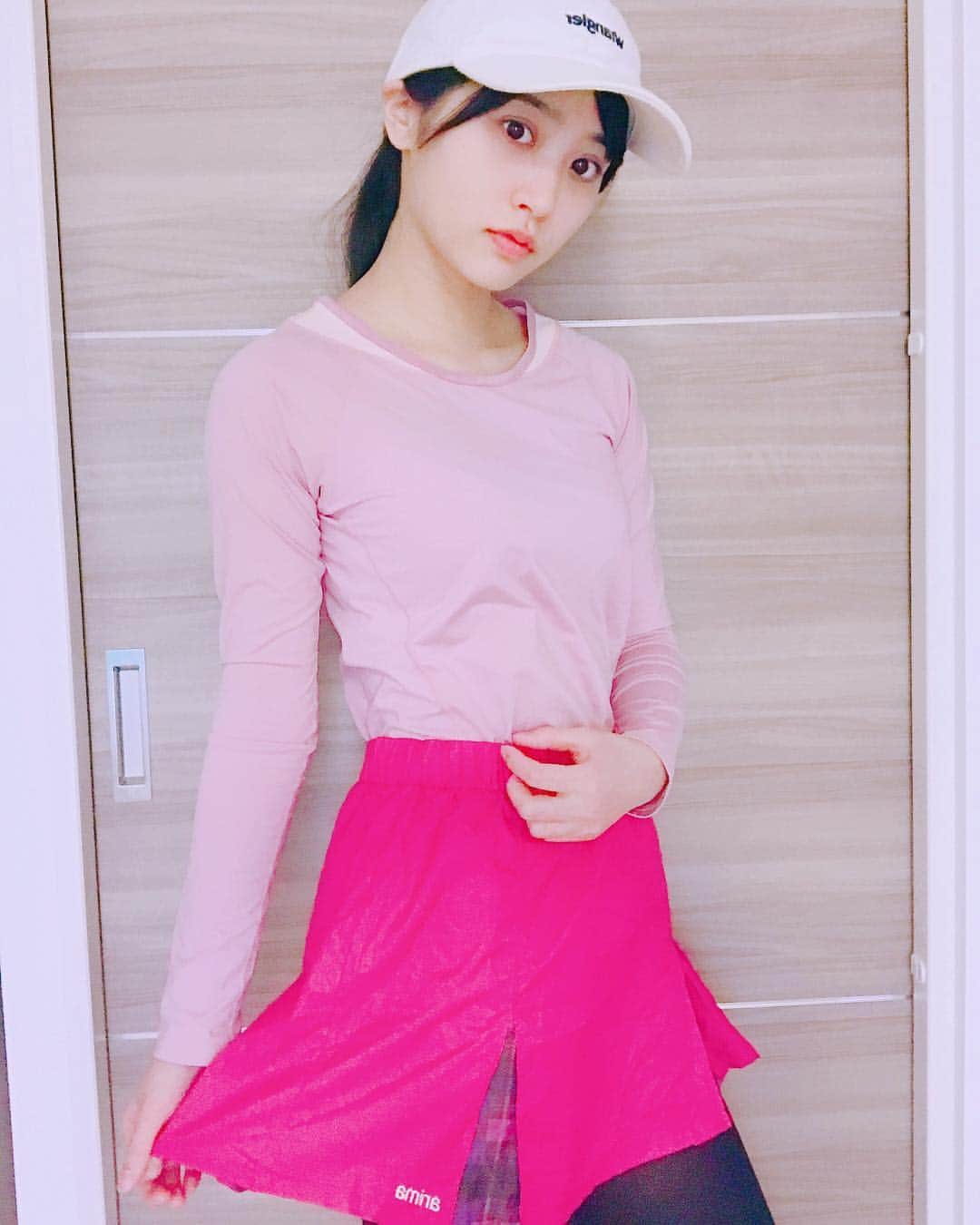 根岸愛のインスタグラム：「いつ買ったかわからないウェア👚 #pink #anima #sportswear #sports #スポーツウェア」