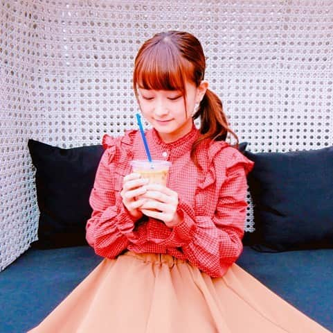 奈良怜那のインスタグラム：「原宿にあるGALAXYharajukuのカフェにいってきました♫ 服は上下mimmamセレクトのものです♥  #galaxyharajuku#原宿#カフェ#原宿カフェ#cafe#mimmam#import#インスタ映え#インスタ映えスイーツ#インスタ映えカフェ#카페#카페스타그램#핫플」