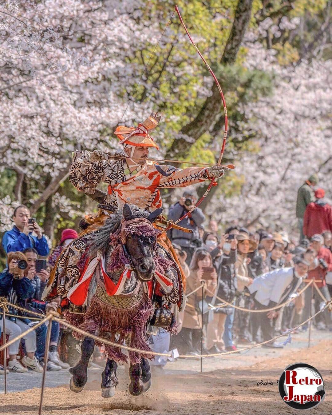 レトロジャパン(retro_japan_) のインスタグラム：「. ✿ Featured artist of the day! ✿ ✨ @hirox_305 ✨ . Congratulations!! 素敵なお写真へのタグ付けありがとうございます！ ________________________________________ . ✾ 懐かしくて新しいがここにある ✾ . @retro_japan_ では日本文化や四季を感じるお写真、ノスタルジックなお写真をお待ちしています。  忙しい毎日に、少しでもホッと出来る時間を皆さんと共有出来たら嬉しく思います。 . Follow : @retro_japan_ Valid tag : #retro_japan_ ↑最後の_ お忘れなく . Feature Selected by: @madrigal___emi . Special thanks✾_______________________  #far_eastphotography #icu_japan #loves_nippon ________________________________________ . #rtr_jpn_hirox_305 .」