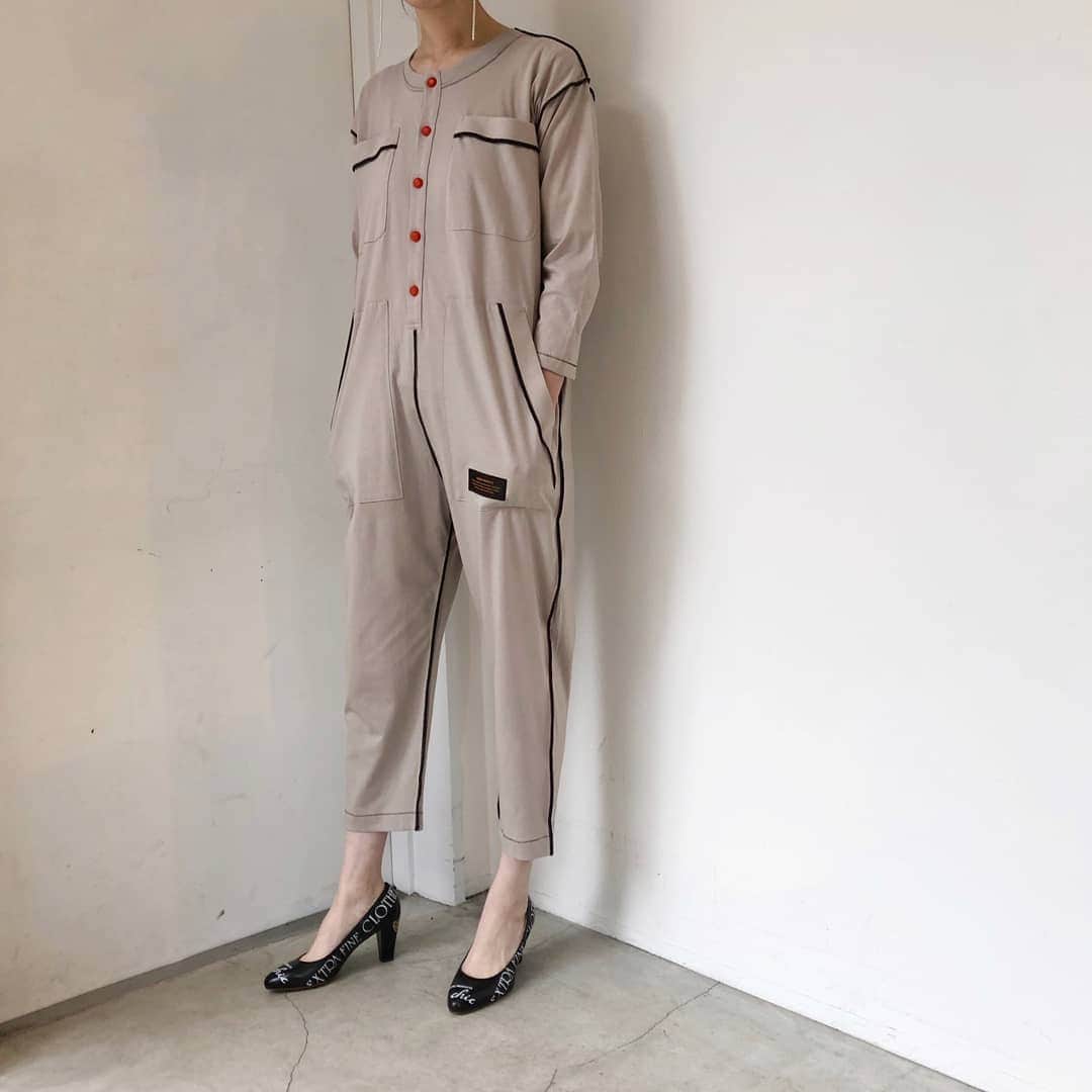 のインスタグラム：「ベーシックテンジクオールインワン ￥28,000 COLOR：BLACK,BEIGE,GREEN,PURPLE ---------------- Handling stores OMOTESANDO／OFFICIAL ONLINE SHOP／ZOZOTOWN #theatreproducts #シアタープロダクツ #omotesando #zozotown」