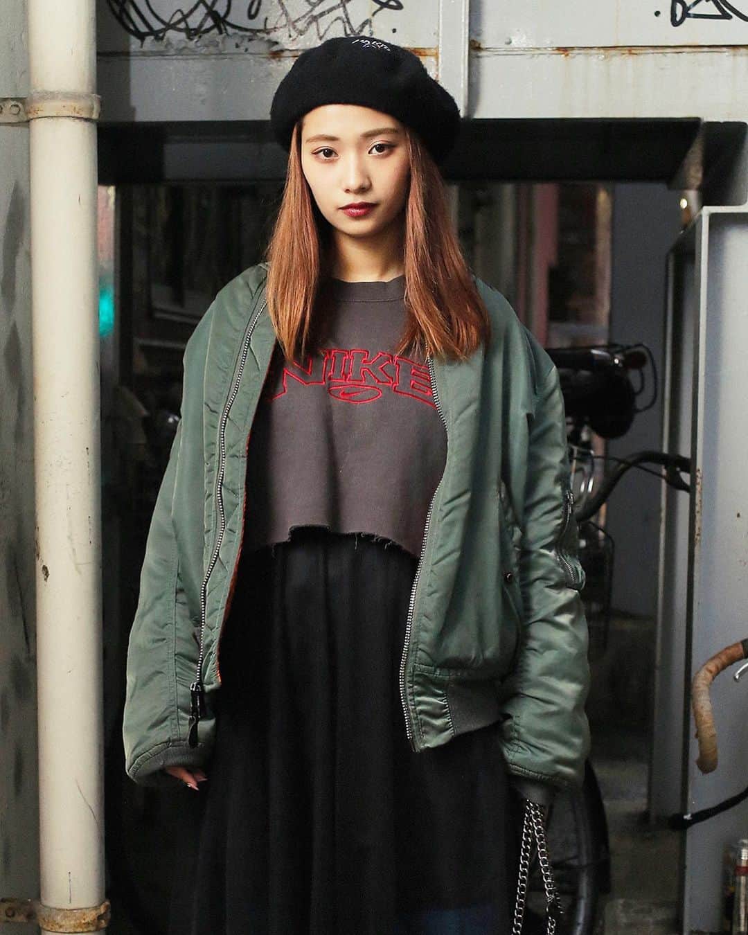 のインスタグラム：「KANSAI STREET STYLE @drop_kansai  #streetstyle#droptokyo#kansai#osaka#japan#streetscene#streetfashion#streetwear#streetculture#fashion#関西#大阪#ストリートファッション#fashion#コーディネート  Photography: @abeasamidesu」