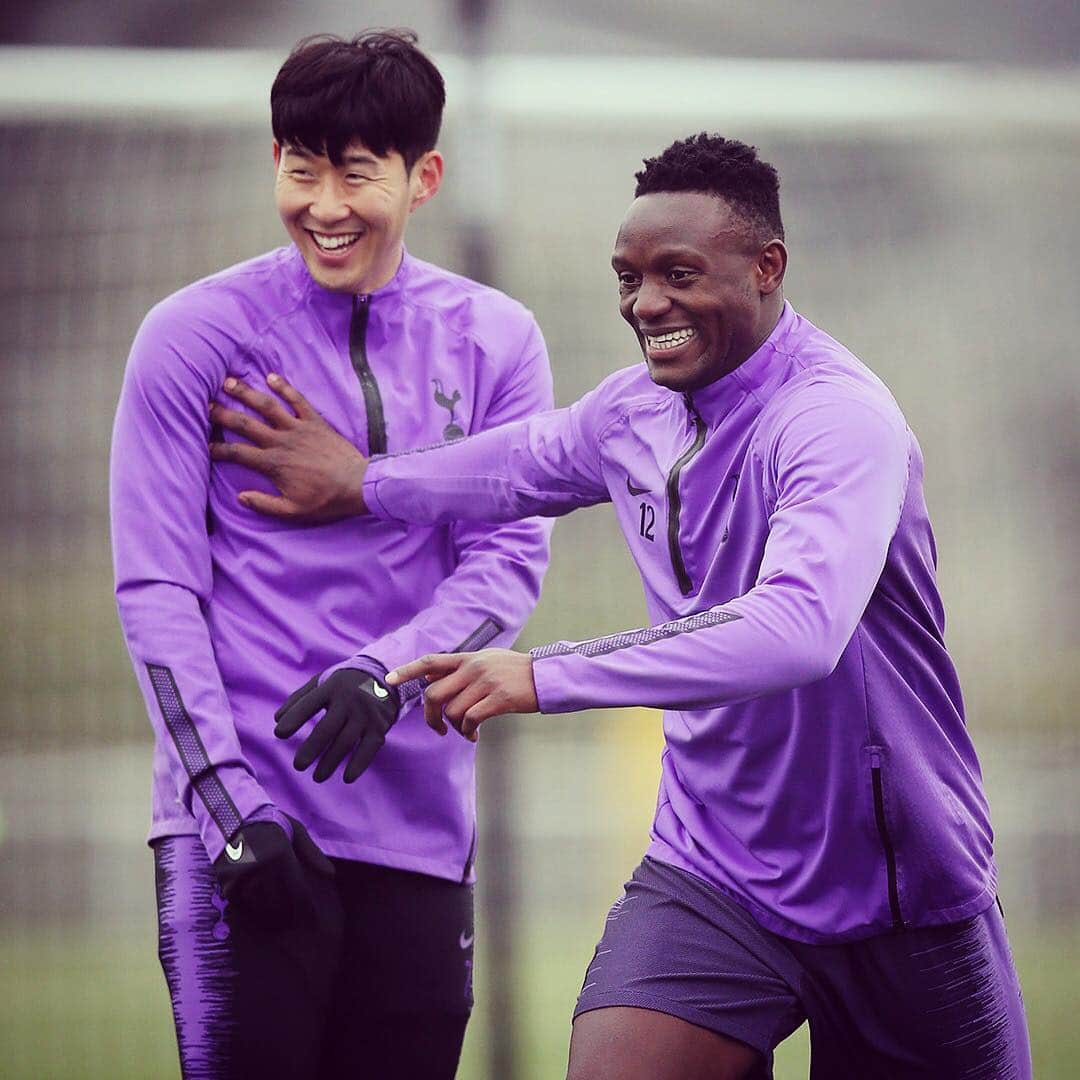 トッテナム・ホットスパーFCさんのインスタグラム写真 - (トッテナム・ホットスパーFCInstagram)「These two. 😆 #COYS」4月3日 4時40分 - spursofficial