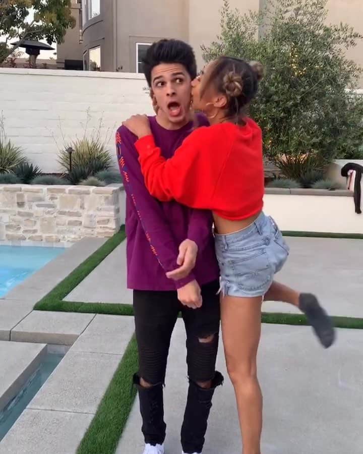 のインスタグラム：「BOYS!!🤣😂 @mylifeaseva @benazelart @imalanstokes @imalexstokes TAG A FRIEND🤪」