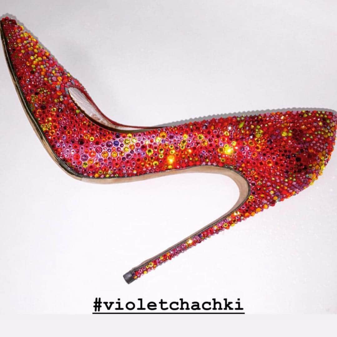 ブライアンアトウッドさんのインスタグラム写真 - (ブライアンアトウッドInstagram)「Love my dear @violetchachki ❤️showing us some of her favorite 👠 I love her custom FM pumps bejeweled by: @limandri.crystal 💥💥💥 #pumps #fm #highheels #sickshoes #swarovski #sparkle #chic #glamour #luxury #custom #violetchachki #brianatwood  Go check out Violet’s Youtube channel more!!!」4月3日 3時25分 - brian_atwood