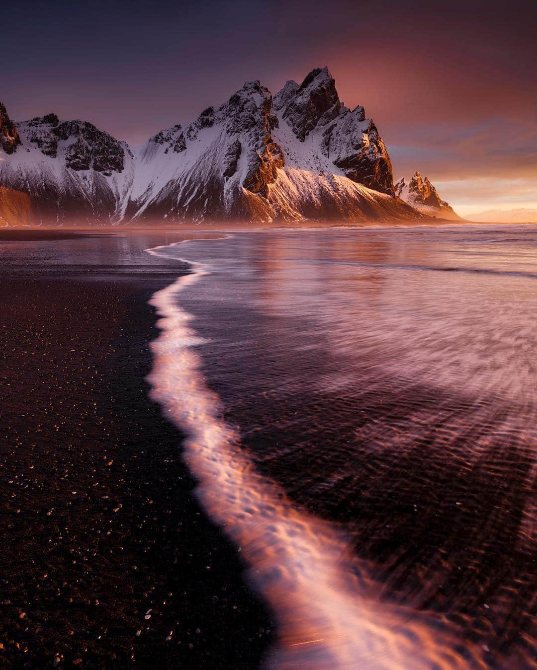 NikonUSAさんのインスタグラム写真 - (NikonUSAInstagram)「From #Nikon photographer @dw_photo_ca shot with the Nikon #D850: "Watching the waves crash in and create such beautiful leading lines is one of my favourite things at this location. Then when the waves pulled back we were left with amazing reflections. I can’t think of another place I’ve been to that just keeps giving great opportunity after great opportunity to capture something incredible.” #Water #Landscape #LandscapePhotography」4月3日 3時22分 - nikonusa