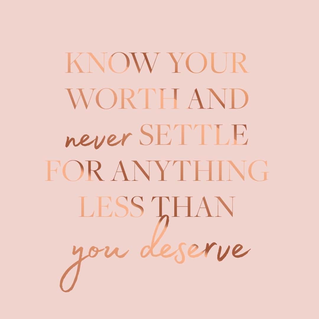 Grace Coleさんのインスタグラム写真 - (Grace ColeInstagram)「Know your worth and never settle for anything less than you deserve  #motivation #instaquote #qotd #quoteoftheday #glamour #girlquotes #personalgrowth #empower #inspiringpeople #inspirationalquotes #motivate #quote」4月3日 3時45分 - gracecoleltd