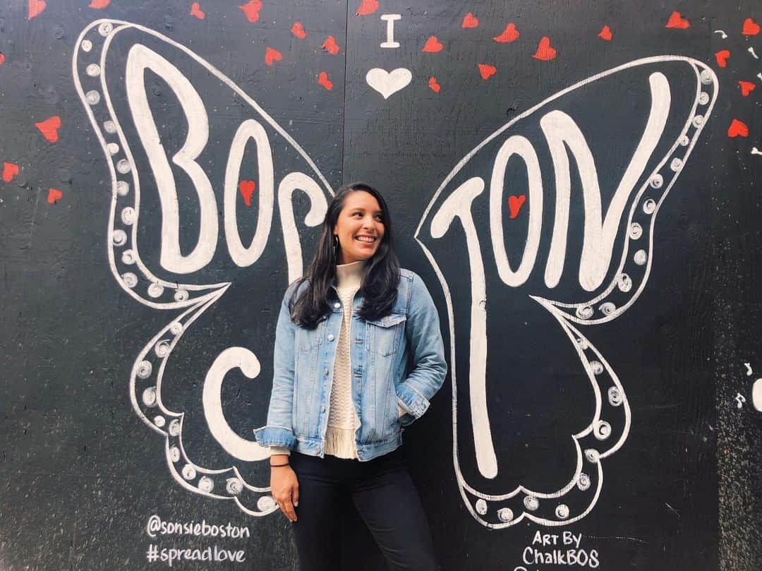 ハワイアン航空さんのインスタグラム写真 - (ハワイアン航空Instagram)「We can't hide our ❤️ for #Boston! . So excited to launch non-stop service between #Honolulu and Logan International this Thursday, April 4. We'll be flying a schedule of five times per week - book today: HawaiianAirlines.com/book #TravelTuesday . 📷 @gisselamt」4月3日 4時00分 - hawaiianairlines