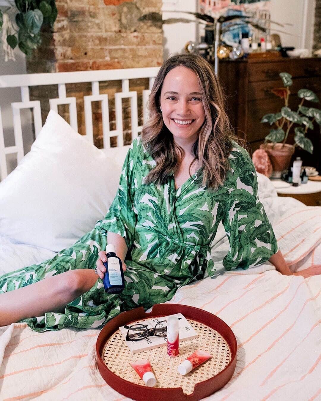 Weledaのインスタグラム：「@GraceAtwood is loving the addition of our One Step Cleanser & Toner and our Awakening line in her skincare routine! ❤️ Which of these products are in your routine? #CleanBeauty」