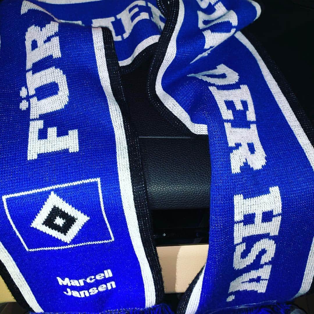 マルセル・ヤンセンのインスタグラム：「#nurderhsv #dankbar #gutezweitehalbzeit #dfbpokalhalbfinale」