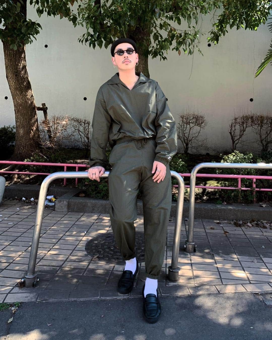 のインスタグラム：「STYLE @zzzsho  XLARGE×STARTER BLACK LABEL PULLOVER SRIPEDSHIRT ¥15,000＋TAX STRIPED TRACK PANT ￥13,000＋TAX --- @xlargejp  #xlarge #xlargejp #xlarge_snap #xlharajuku」