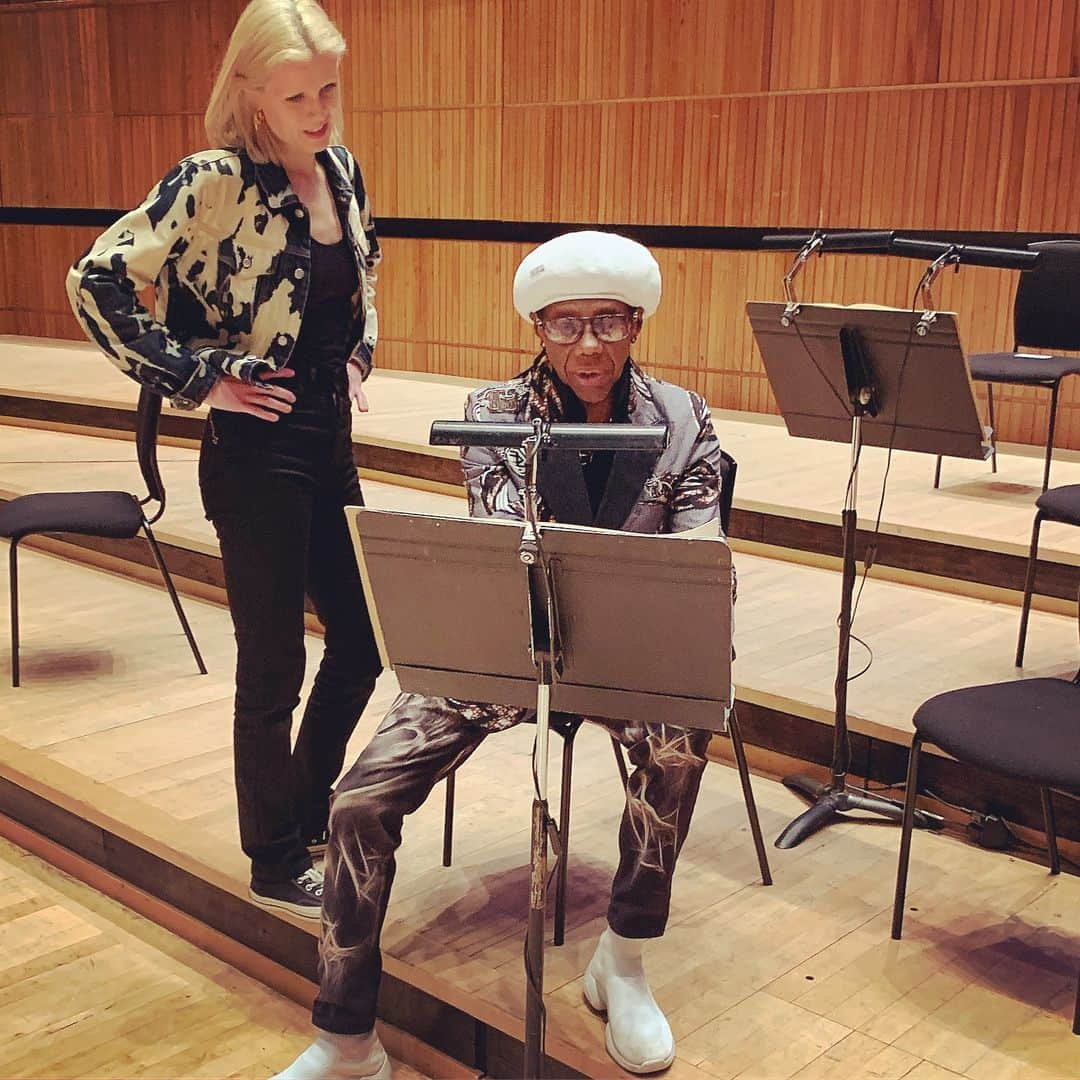 ナイル・ロジャースさんのインスタグラム写真 - (ナイル・ロジャースInstagram)「Going over some minor details of #MeltdownFest @southbankcentre」4月2日 20時12分 - nilerodgers