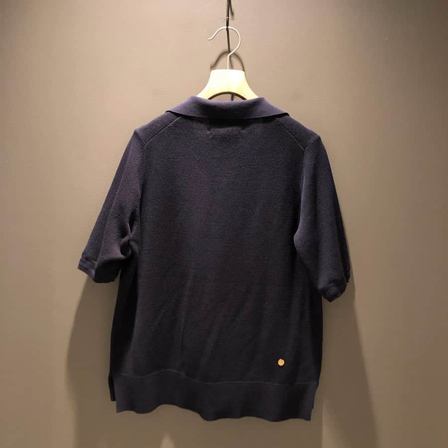 BEAMS JAPANさんのインスタグラム写真 - (BEAMS JAPANInstagram)「＜MUVEIL＞ Womens 刺繍入り Polo Knit  BEAMS JAPAN 3F  @beams_japan #muveil #beams #raybeams #beamsjapan #beamsjapan3rd Instagram for New Arrivals Blog for Recommended Items #japan #tokyo #shinjuku #mensfashion #womensfashion #日本 #東京 #新宿 #ファッション#メンズファッション #ウィメンズファッション #ビームス #ビームスジャパン」4月2日 20時27分 - beams_japan