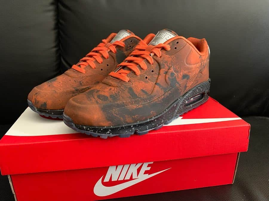 倉島大地さんのインスタグラム写真 - (倉島大地Instagram)「「AIRMAX 90 QS "MARS LANDING"」🚀🚀 ・ ・ ・ ・ #nike #airmax #airmax90 #airmax90marslanding  #火星 #火星モデル #marslanding #shoes #kicks #👟 #スニーカー #atmos #ナイキ #snkrs #sneakers #sneaker」4月2日 20時31分 - kurapi1