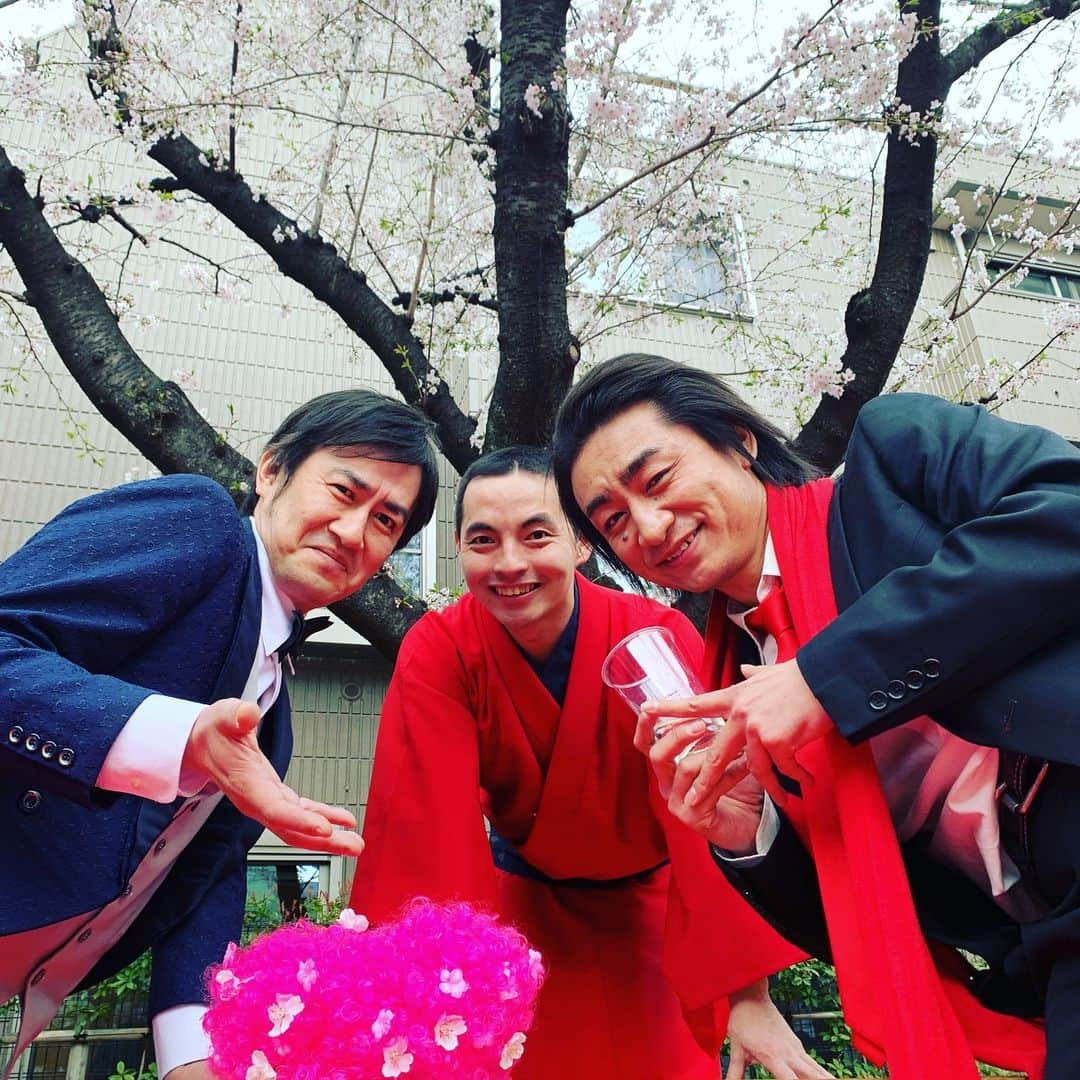 三遊亭とむさんのインスタグラム写真 - (三遊亭とむInstagram)「好楽花見最高でした！  #松本りんす #だーりんず #Gたかし #三遊亭とむ」4月2日 20時52分 - tomusuetaka