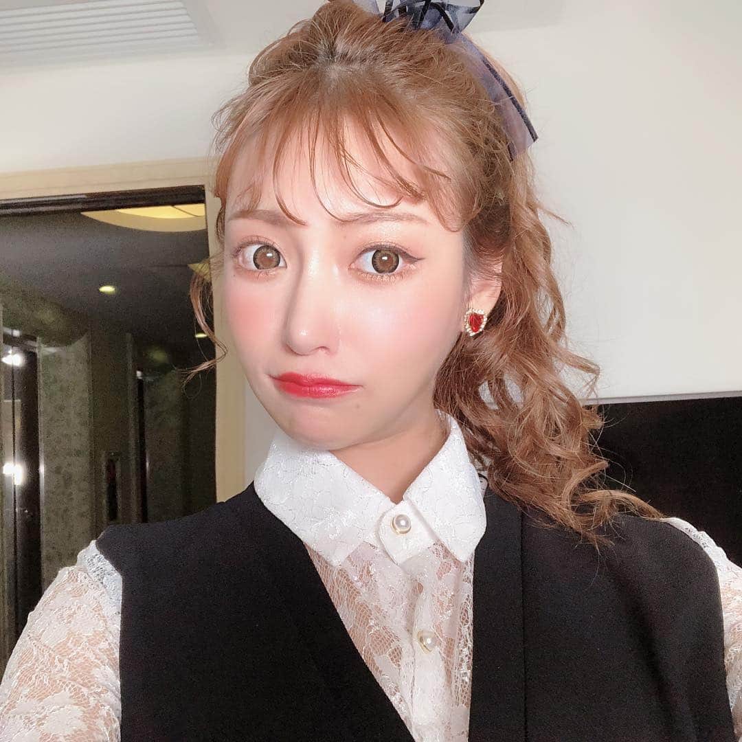 明日花キララさんのインスタグラム写真 - (明日花キララInstagram)「最近基礎化粧品変えたの！ 肌につや玉出来てとっても嬉しい🔎👧🏻💠」4月2日 20時45分 - asukakiraran