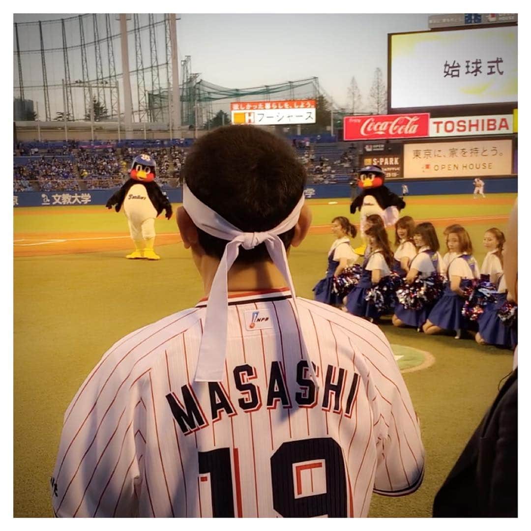 さだまさしさんのインスタグラム写真 - (さだまさしInstagram)「始球式⚾️ . #東京ヤクルトスワローズ  #神宮球場  #さだまさし  #sadamasashi」4月2日 20時46分 - sada_masashi