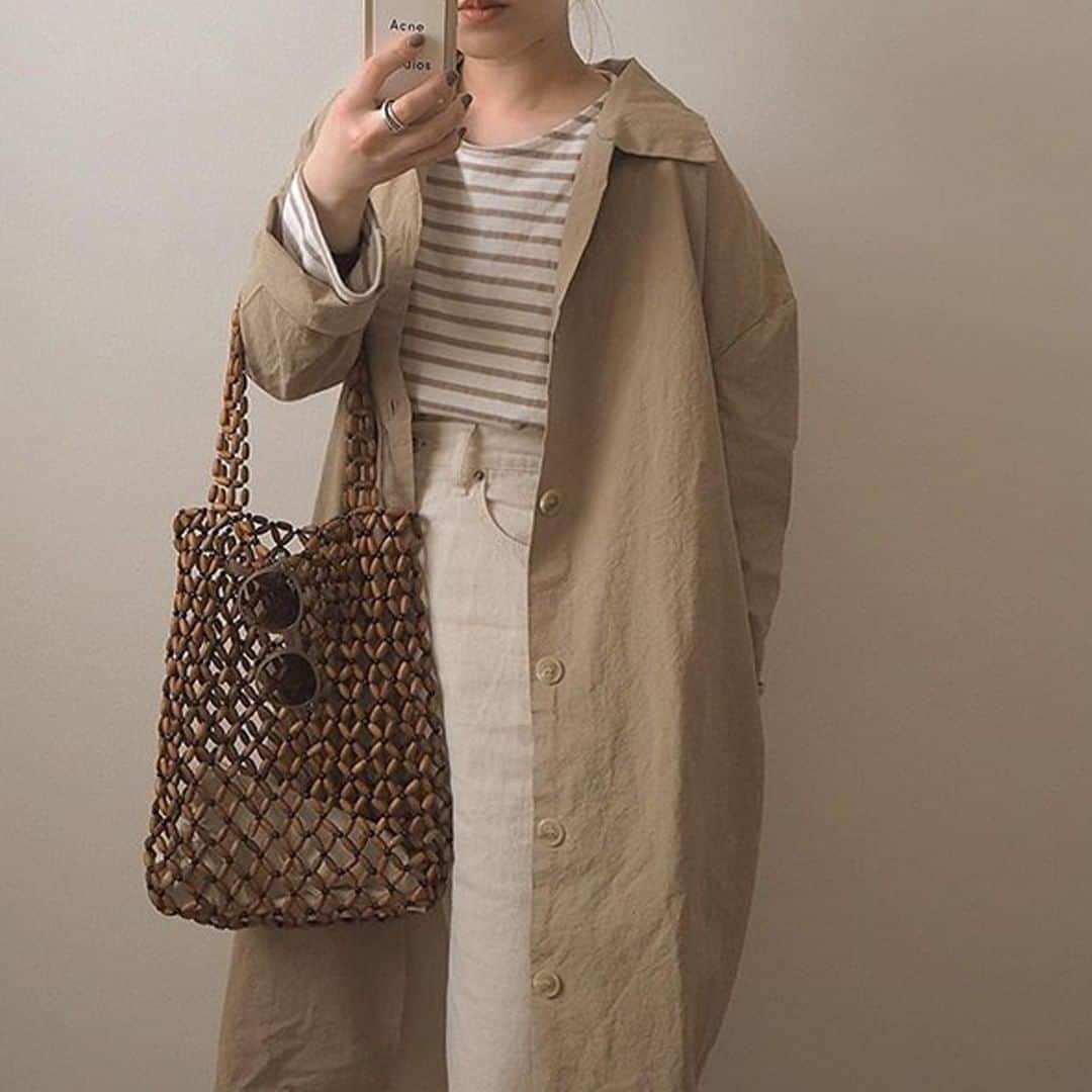 DHOLIC SNAPさんのインスタグラム写真 - (DHOLIC SNAPInstagram)「@_____mi1213さんの#dholicsnap📷⁣ ———————————————————⁣ OUTER：@dholic_official⁣ 【LADIES】⁣ #ベルトSETコットントレンチコート・全2色⁣ ￥8,931(税込)⁣ ———————————————————⁣ @_____mi1213さんステキに着こなしていただき⁣ ありがとうございます👏🏻⁣ みなさんもぜひ#dholicsnap を付けて⁣ コーデ投稿してくださいね！⁣ ———————————————————⁣ #DHOLIC#dholicism#fashion#ootd⁣ #プチプラコーデ#今日のコーデ⁣ #春コーデ#トレンチコート#トレンチ」4月2日 21時05分 - d_by_dholic