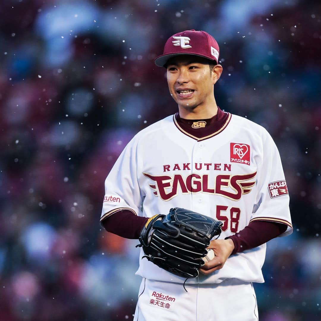 東北楽天ゴールデンイーグルスさんのインスタグラム写真 - (東北楽天ゴールデンイーグルスInstagram)「⚾️ ⚾️E 3-1 F⚾️ 雪が舞う中での東北開幕戦を熱い勝利で飾る‼️ 先発の辛島選手が7回無失点の見事なピッチング👑 決勝打は4回の島内選手の先制タイムリー👍🏼 そして浅村選手が移籍後1号となる2ランホームラン🤩 #rakuteneagles #RESTART #日本一の東北へ #東北開幕 #浅村栄斗 #辛島航」4月2日 21時19分 - rakuten_eagles