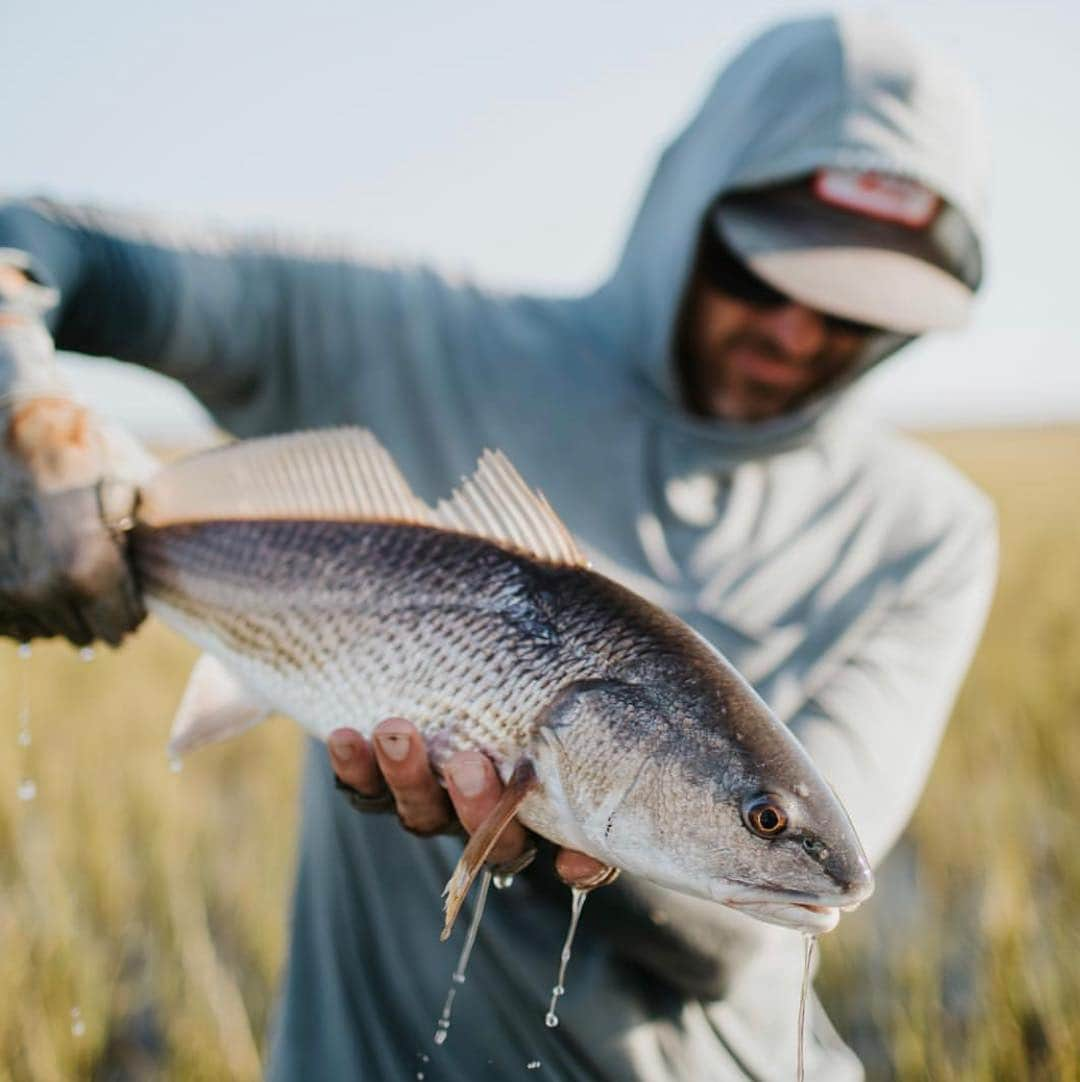 Electric_Fishingさんのインスタグラム写真 - (Electric_FishingInstagram)「After a long winter, it’s nice to catch up with old friends.⁣ ⁣ #ElectricSunglasses⁣ #PolarizedSumglasses⁣ #StyleThatPerforms⁣ #ElectricSunglasses⁣ #fishing」4月2日 21時23分 - electric_fishing