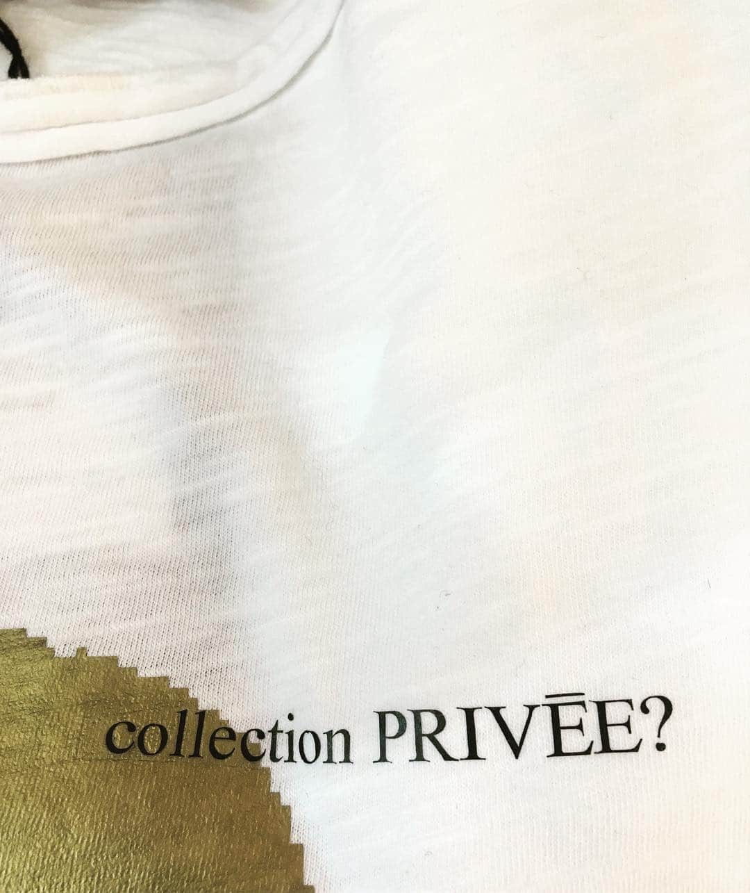 コレクションプリヴェさんのインスタグラム写真 - (コレクションプリヴェInstagram)「collection PRIVĒE? SS19 / in store @trapezio_boutique #collectionpriveeofficial • • • • #womenswear #ss19 #newcollection #shopping #love #fashion #fashionista #trapezioboutique #boutique #love #style #tshirt #logo #italianbrand #italianstyle #stylist #summerstyle #turin」4月2日 21時47分 - collectionpriveeofficial