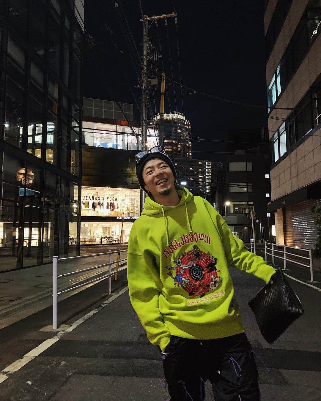 高木琢也さんのインスタグラム写真 - (高木琢也Instagram)「今日ずっと駆け足🏃‍♂️💨 #新年度 #美容師 #vetements  #ayin」4月2日 21時52分 - takagi_ocean