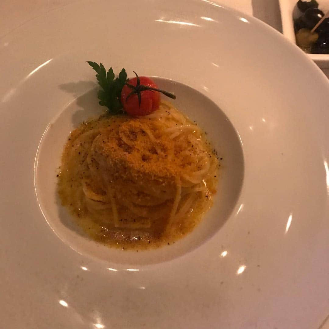 小泉里子さんのインスタグラム写真 - (小泉里子Instagram)「Frankfurt のイタリアン。カラスミパスタが美味しかったのよね〜。#ristorantesardegna」4月2日 22時02分 - satokokoizum1