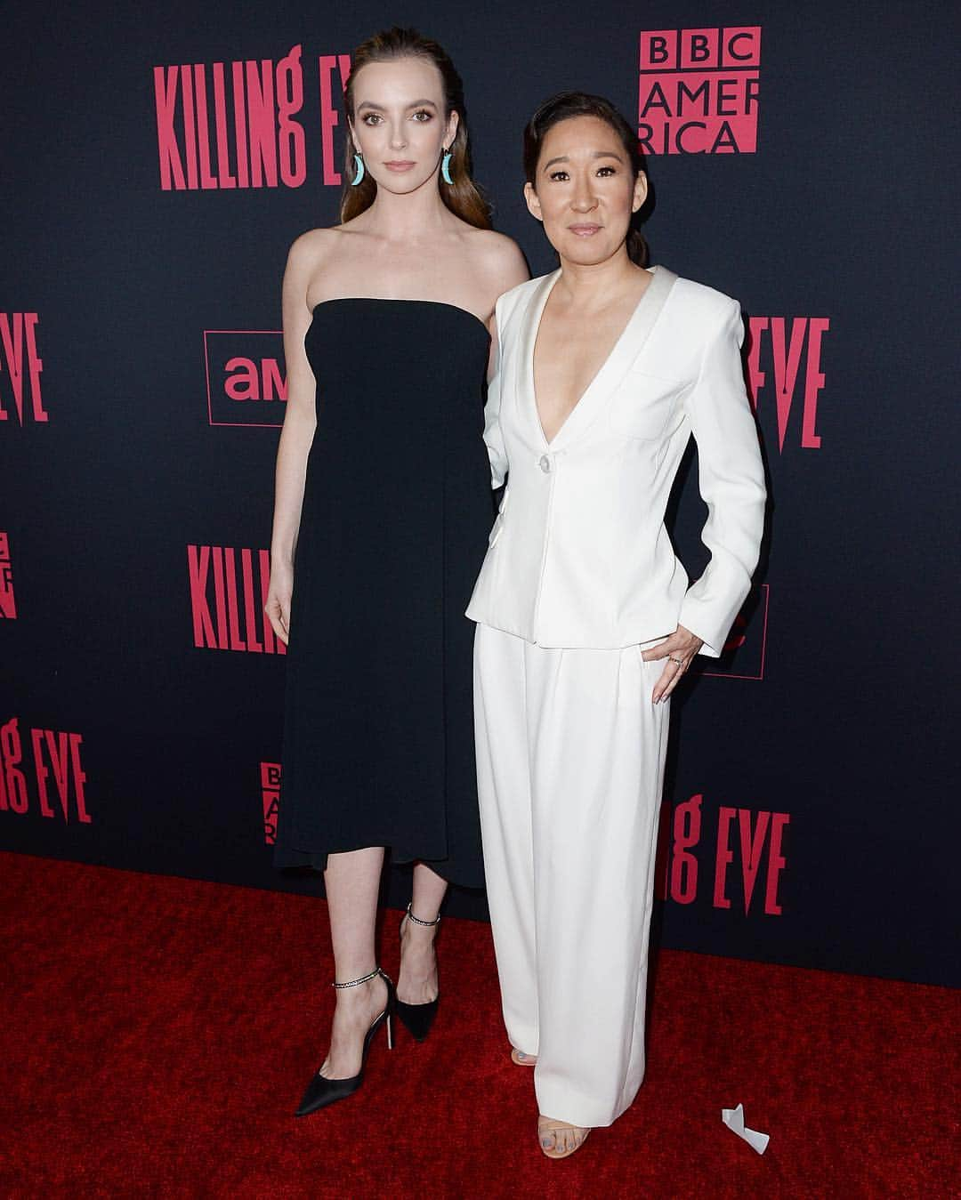 Just Jaredさんのインスタグラム写真 - (Just JaredInstagram)「@jodiemcomer and @iamsandraohinsta attend the @killingeve Season 2 premiere. #JodieComer #SandraOh #KillingEve #GiorgioArmani #VictoriaBeckham #JimmyChoo #TamaraMellon Photos: Getty」4月2日 21時55分 - justjared