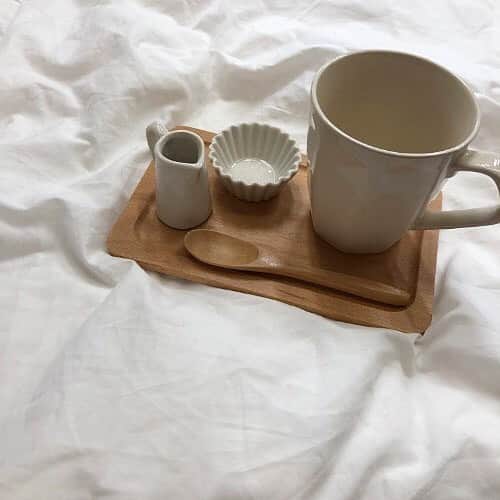 isutaさんのインスタグラム写真 - (isutaInstagram)「. 今話題の #おうちカフェ を楽しむために欠かせないものといえば、おしゃれな「食器」ですよね！ . 100円からおしゃれな雑貨がGETできちゃう「NATURAL KITCHEN（ナチュラルキッチン）」には、おうちカフェにぴったりなシンプルでおしゃれな食器が勢揃いしているんです♡ . 詳しくはプロフィールトップのURLから記事をチェックしてみてくださいね！ . #isuta #isutapic #お家カフェ #naturalkitchen #tea」4月2日 21時56分 - isuta_jp