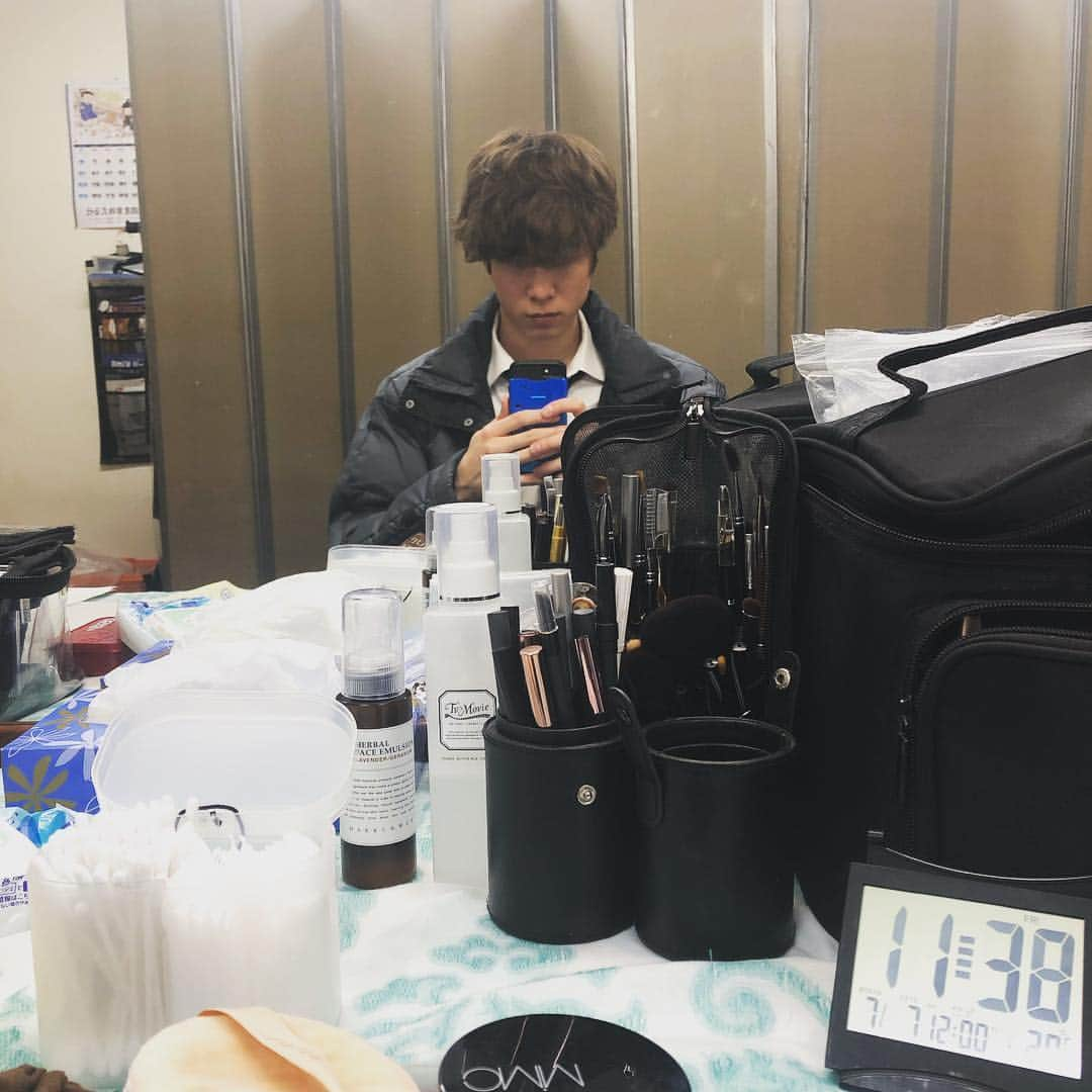 宮沢氷魚さんのインスタグラム写真 - (宮沢氷魚Instagram)「本日も無事終了。 あと2日。頑張ります。おやすみ。」4月2日 21時58分 - miyazawahio