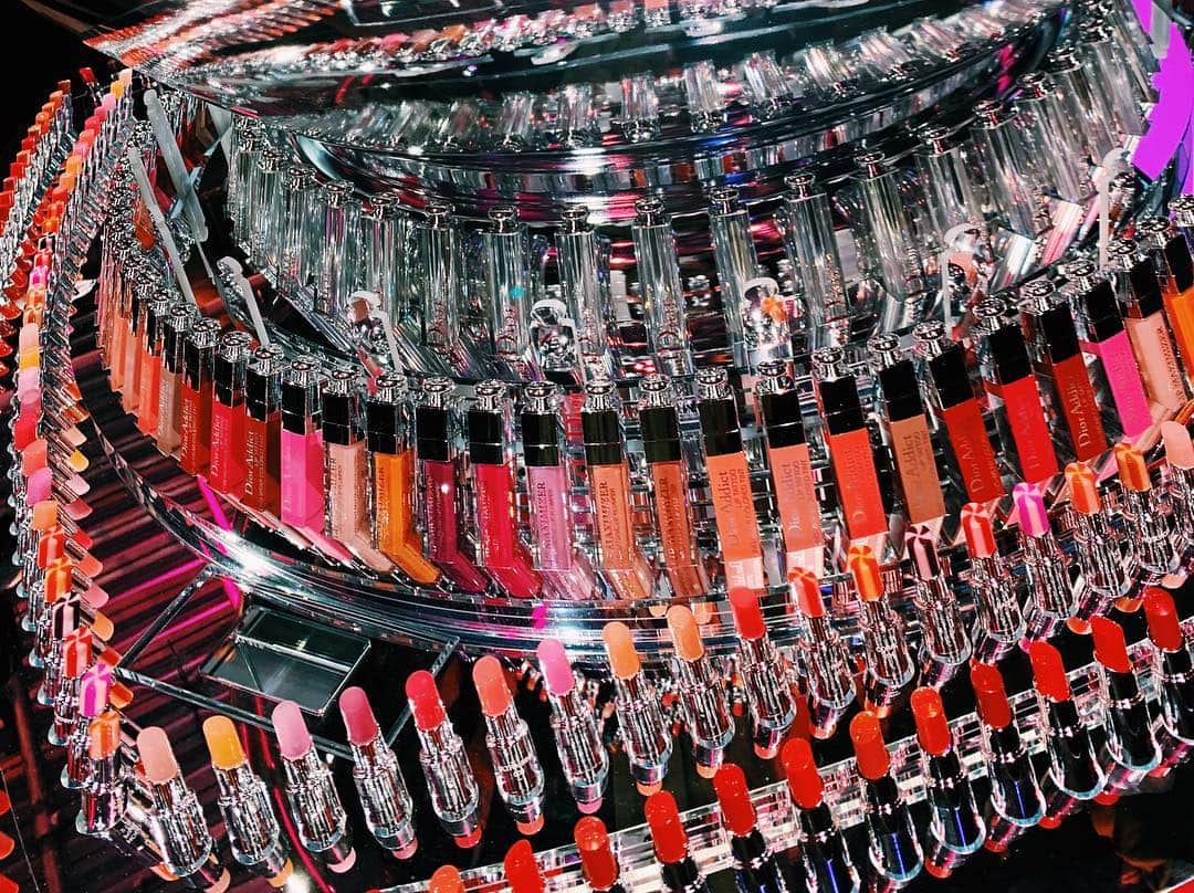 小竹麻美さんのインスタグラム写真 - (小竹麻美Instagram)「Dior Addict 💋💋💋 つやつやシャインLIP💄 #dior#dioraddict#ディオールアディクトステラーシャイン」4月2日 22時26分 - asamikotake