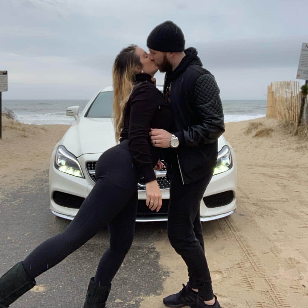 ティーガン・プレスリーさんのインスタグラム写真 - (ティーガン・プレスリーInstagram)「Happy Birthday my love! ❤️ You’re an amazing man and I can’t wait to have a son that is as fiercely protective and loving as you. I hope you have the most amazing day! I’m so happy for you and all you have accomplished! I can’t wait to spend the rest of your birthdays celebrating your life with you 💍🌹」4月2日 22時47分 - msteagan