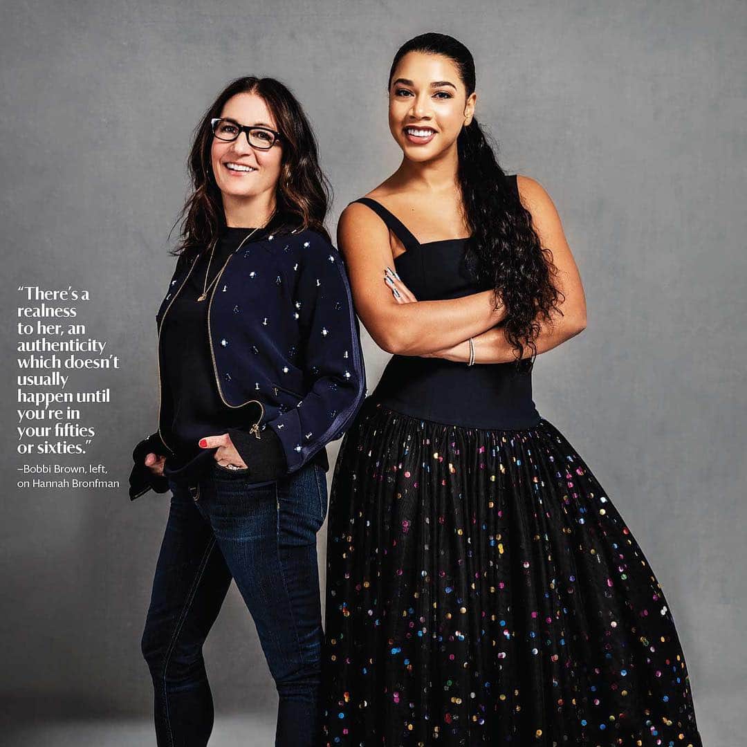のインスタグラム：「Excuse the interruption of @evolution_18 to post this amazing photograph of @hannahbronfman by the Uber talented and hysterical @markmannphoto for @musemagazine about being a mentor. Mine is #mickeydrexler of @alexmillny」