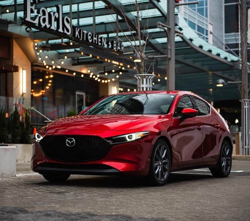 MAZDA Canadaさんのインスタグラム写真 - (MAZDA CanadaInstagram)「A design like no other. The 2019 Mazda3 Sport. 📸: @aznboi128」4月2日 23時11分 - mazdacanada