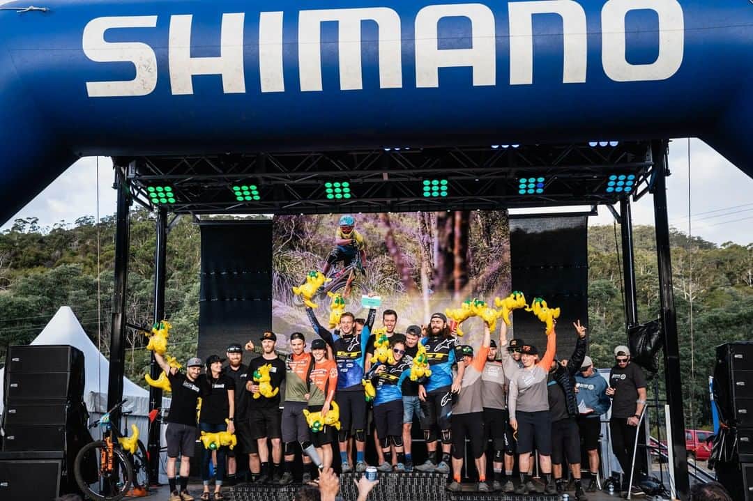 Shimanoさんのインスタグラム写真 - (ShimanoInstagram)「An XTR sweep for the Team podium at Round 2 of the @World_Enduro! Congrats to @gtfactoryracing, @rockymountainbicycles, and @ibisracing on the strong performance in Derby! #ShimanoMTB #rideXTR #ews #ewstasmania」4月2日 23時22分 - rideshimano