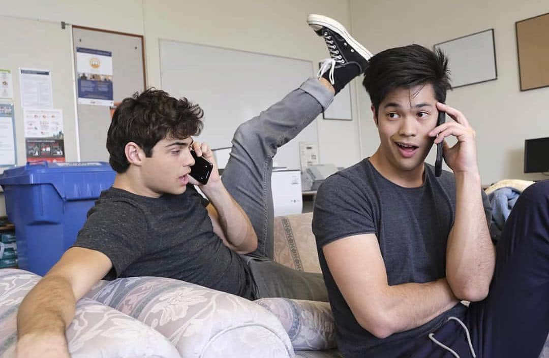 MTVさんのインスタグラム写真 - (MTVInstagram)「This photo of #noahcentineo and #rossbutler is all I care about today 👀 | 🔁 @rossbutler」4月2日 23時53分 - mtv