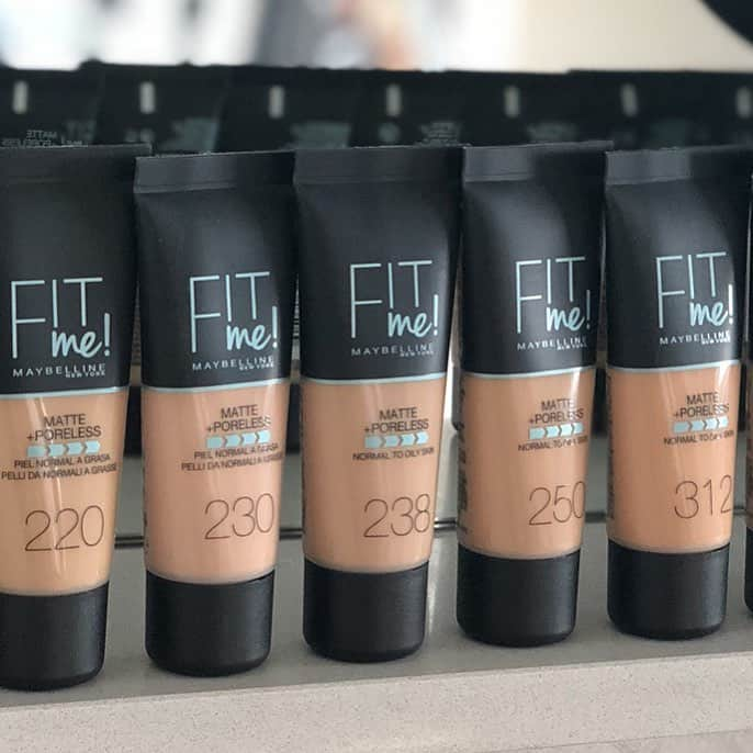 Maybelline New Yorkさんのインスタグラム写真 - (Maybelline New YorkInstagram)「Leave some 🖤 if fit me! matte + poreless foundation is one of your makeup must-haves! #regram @maybelline_magazin_de 🇩🇪 #fitmefoundation」4月3日 0時03分 - maybelline