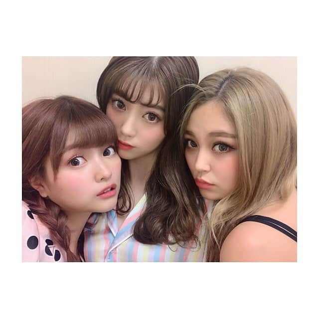 土屋怜菜（れいぽよ）さんのインスタグラム写真 - (土屋怜菜（れいぽよ）Instagram)「安定にすき。おやすみなさい〜  #Popteen #三姉妹」4月3日 0時49分 - reipoyo_0411