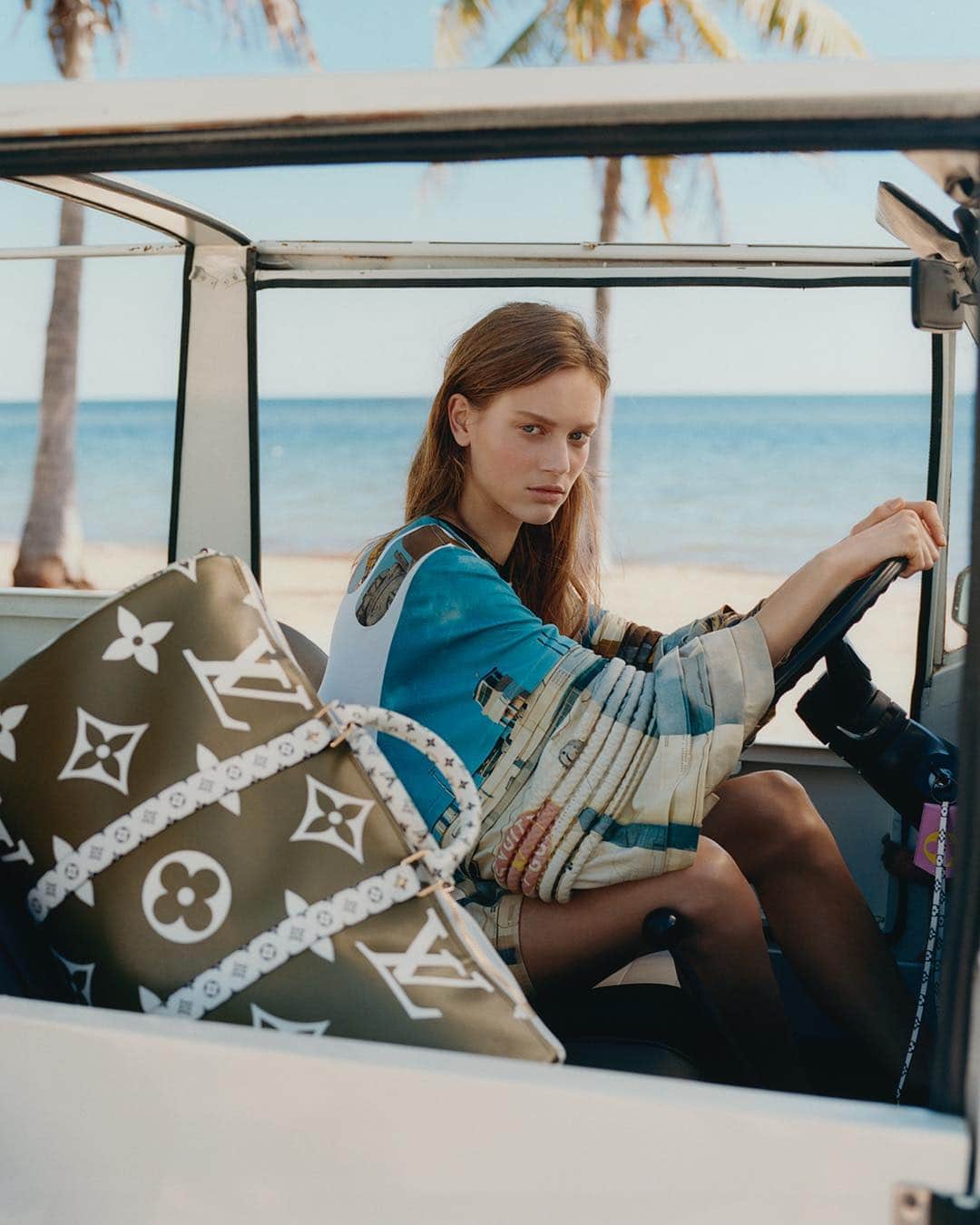 のインスタグラム：「Ready for an escape. The new #LouisVuitton Summer Capsule is now available in stores and online. Explore the Monogram Giant-themed collection via link in bio. Photographed by @stef_mitchell」