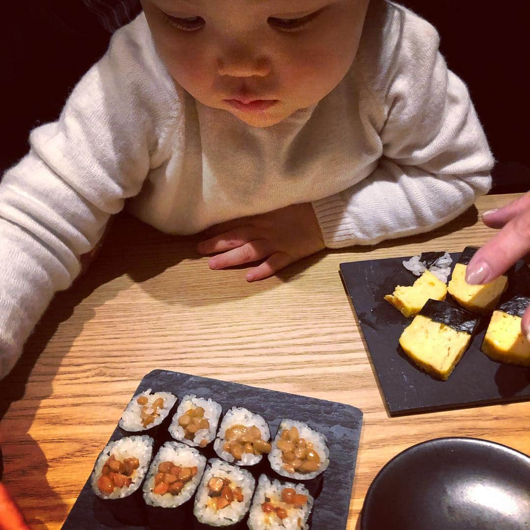 柏木亜季子さんのインスタグラム写真 - (柏木亜季子Instagram)「. 母と叔母を連れてお寿司🍣 日頃の感謝を込めて。 👨🏻もありがと〜。」4月3日 1時03分 - a_k_i824