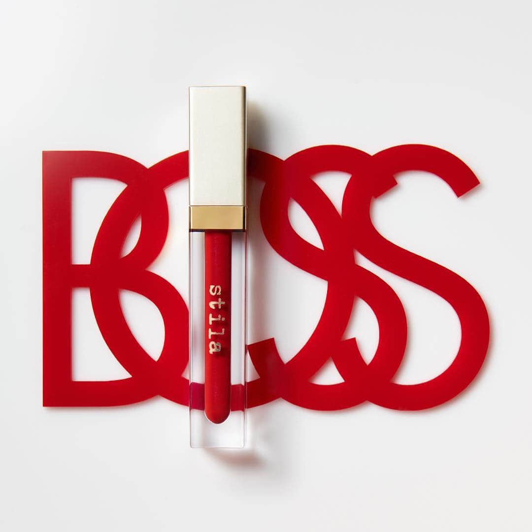 Stila Cosmeticsさんのインスタグラム写真 - (Stila CosmeticsInstagram)「The power lip is the new power suit 💋👊 Beauty Boss Lip Gloss in shade In The Red now available 😘 #redmylips #glossboss #stilacosmetics」4月3日 1時58分 - stilacosmetics