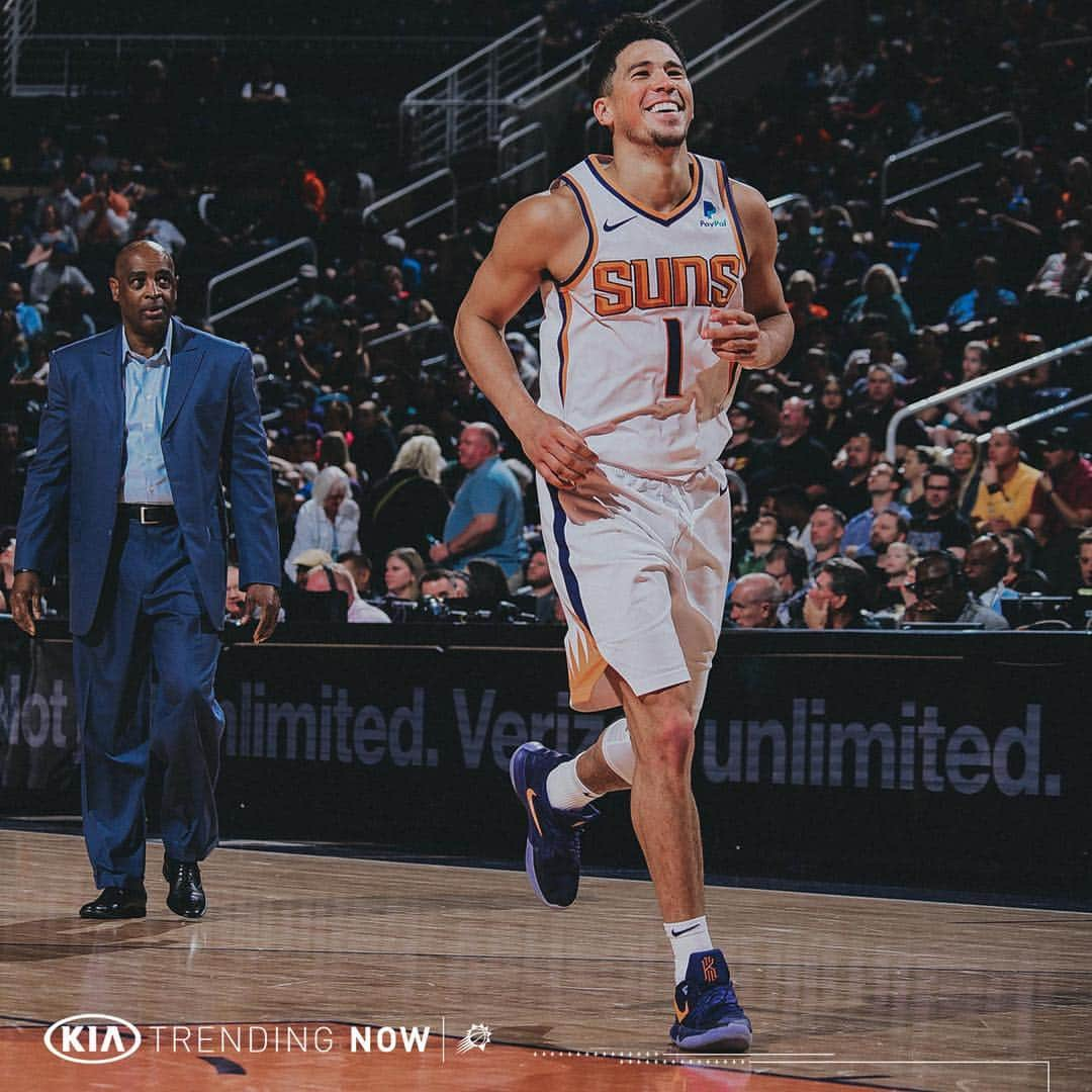 フェニックス・サンズさんのインスタグラム写真 - (フェニックス・サンズInstagram)「Devin Booker's 11th straight 25-point game ties Amar'e Stoudemire for most in Suns history!  #KiaTrendingNow」4月3日 1時59分 - suns