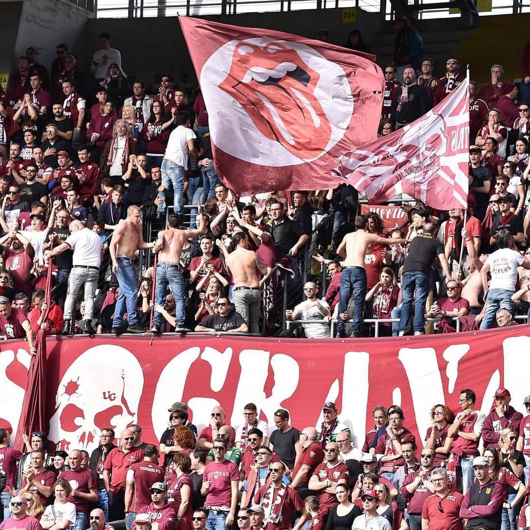 トリノFCさんのインスタグラム写真 - (トリノFCInstagram)「💥Per #TorinoSampdoria siamo già oltre i 21.000 spettatori! 💥 🎟Nel link in bio le info per i biglietti!  #SFT」4月3日 2時15分 - torinofc1906