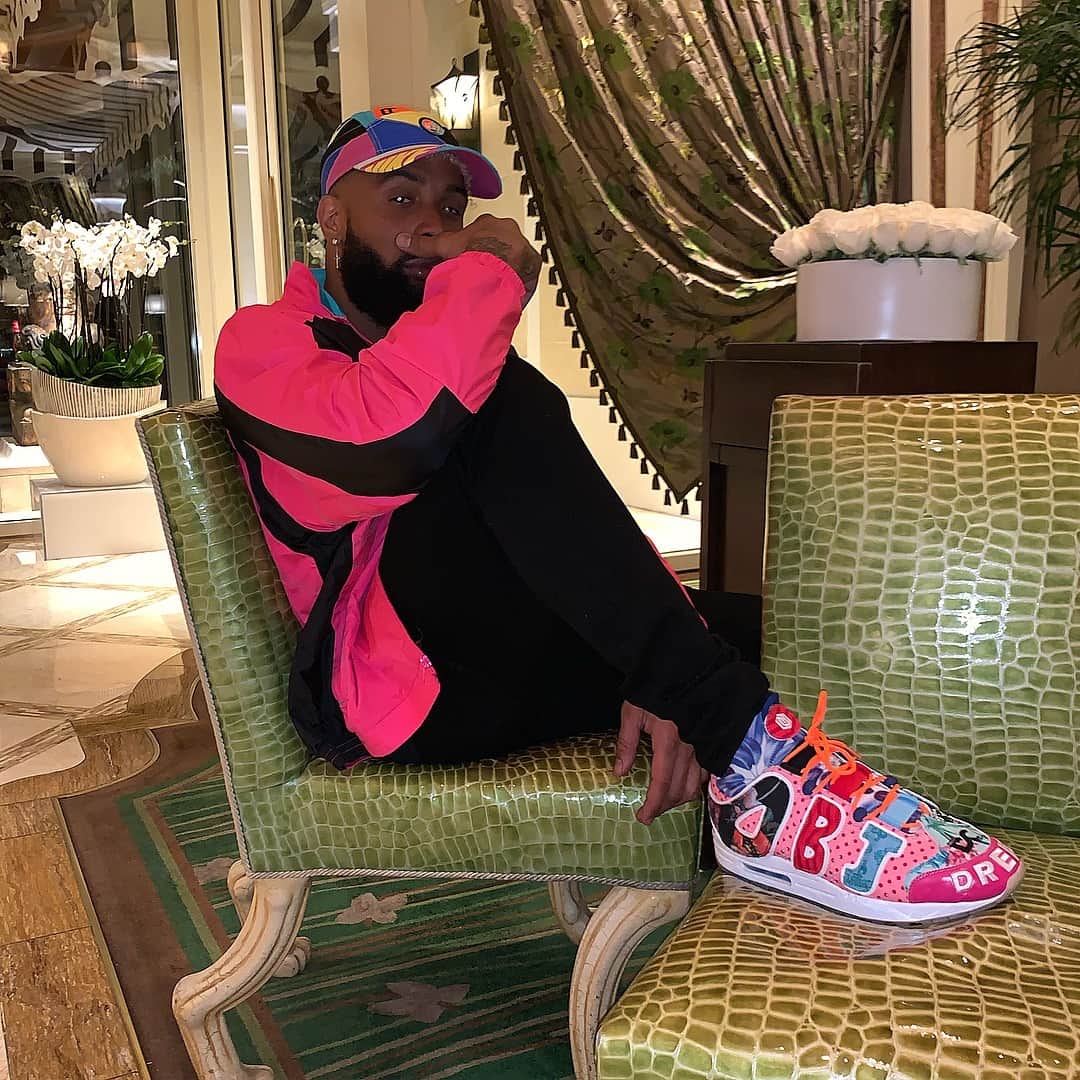 のインスタグラム：「Got my thoughts shiftin....」