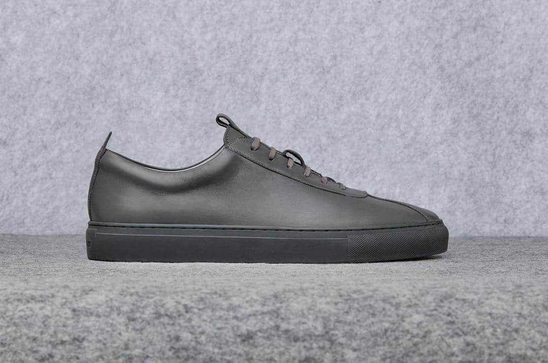 グレンソンさんのインスタグラム写真 - (グレンソンInstagram)「Tonal Sneakers, new to the Sneaker 1 collection.⁣⠀ ⁣⠀ Link in bio ⁣⠀ ⁣⠀ ⁣⠀ ⁣⠀ #grenson #menswear #grensonshoes #grensonbrogues #mensfashion #mensstyle #thegoodshoe #sneaker1 #grensonsneakers #sneakers  #broguesneaker  #sneakerhead #kickstagram #nicekicks #sneakerholics #hypebeast #sneakerfreaker #wdywt #sneakernews #sneakersmag」4月3日 14時02分 - grensonshoes