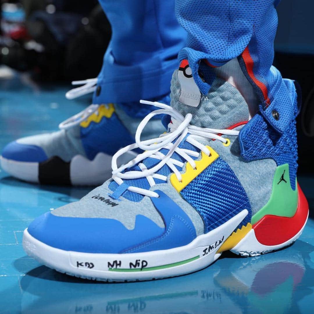 Sneaker Newsさんのインスタグラム写真 - (Sneaker NewsInstagram)「@russwest44 honors @nipseyhussle with his Jordan Why Not Zer0.2. He dropped a 20/20/20 triple double tonight!」4月3日 12時39分 - sneakernews